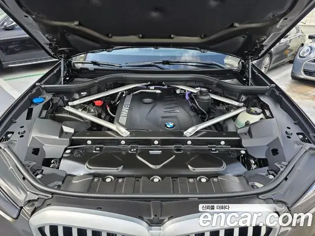 BMW X5 2025 — Photo 16/20