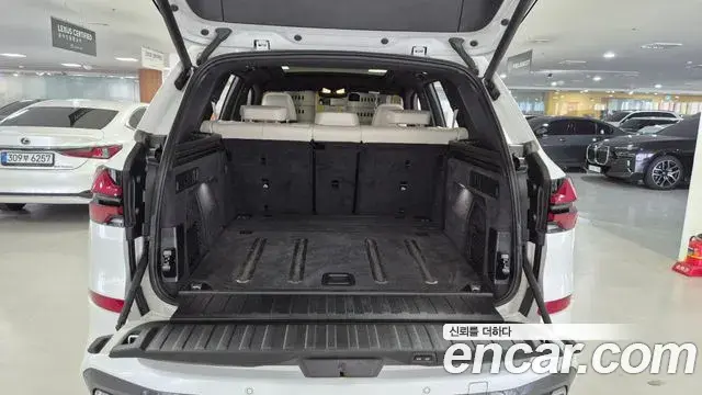 BMW X5 2025 — ფოტო 8/20