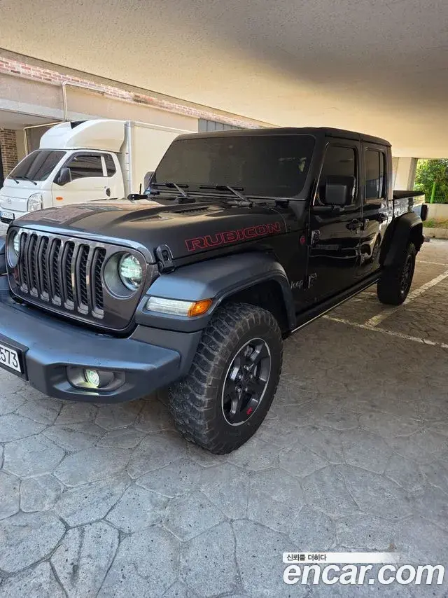 Jeep Gladiator 2020 — Photo 8/17