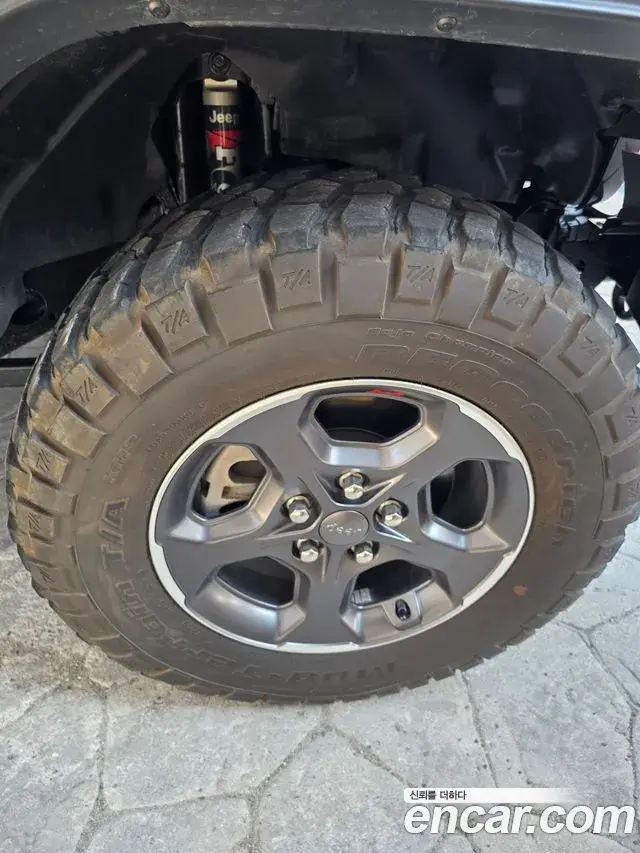 Jeep Gladiator 2020 — Photo 9/17