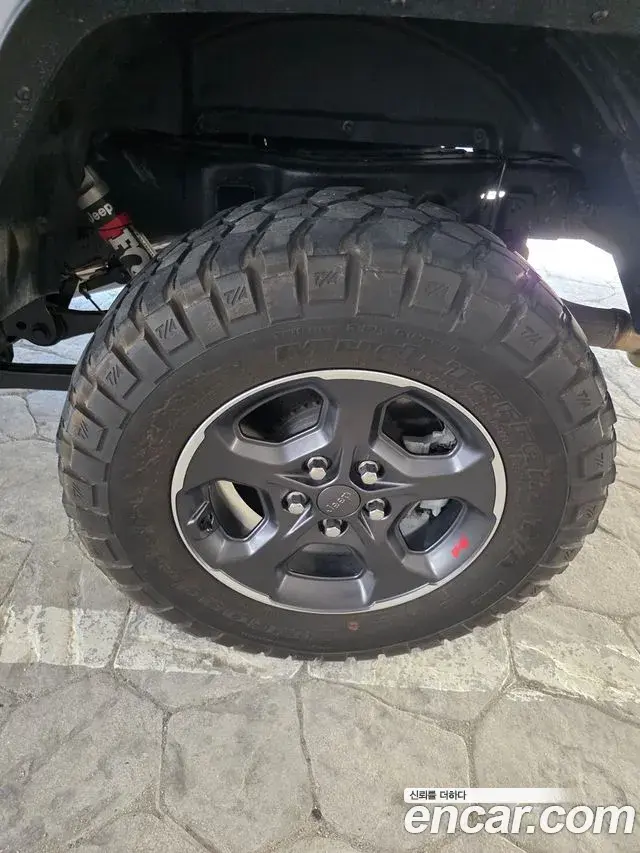 Jeep Gladiator 2020 — Photo 2/17