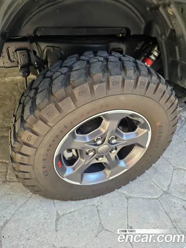 Jeep Gladiator 2020 — Photo 10/17