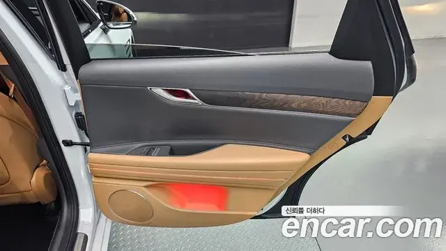 Genesis G80 2023 — ფოტო 22/30