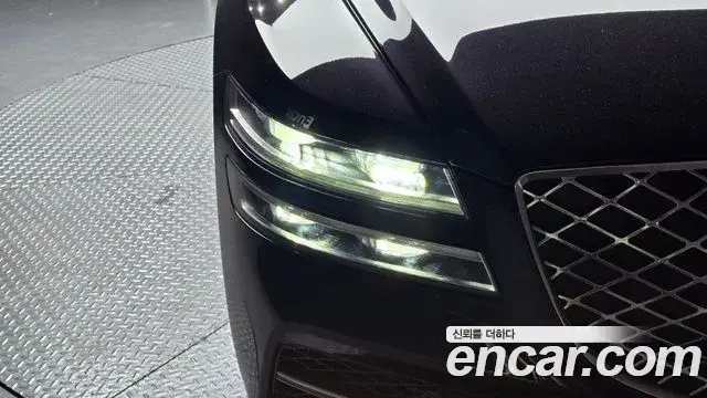 Genesis G80 2020 — Şəkil 28/30