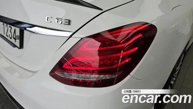 Mercedes-Benz C-Class 2018 — ფოტო 30/30