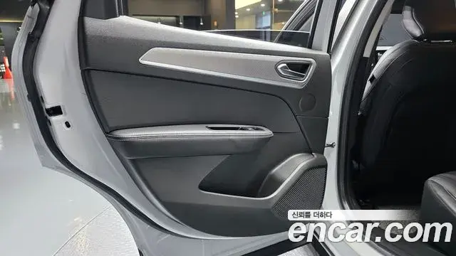 Renault Samsung XM3 2023 — ფოტო 8/31