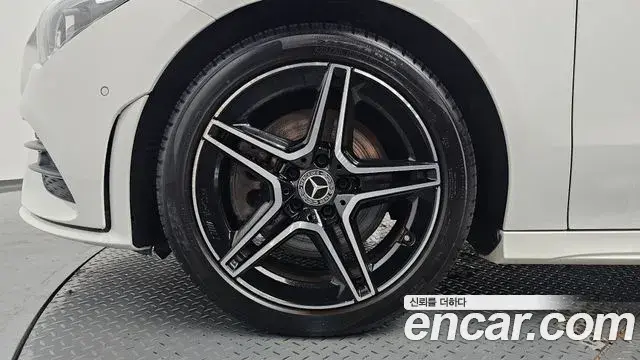 Mercedes-Benz CLA-Class 2020 — Фото 5/20