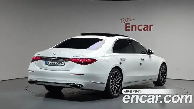 Mercedes-Benz S-Class 2024 — Фото 2/20