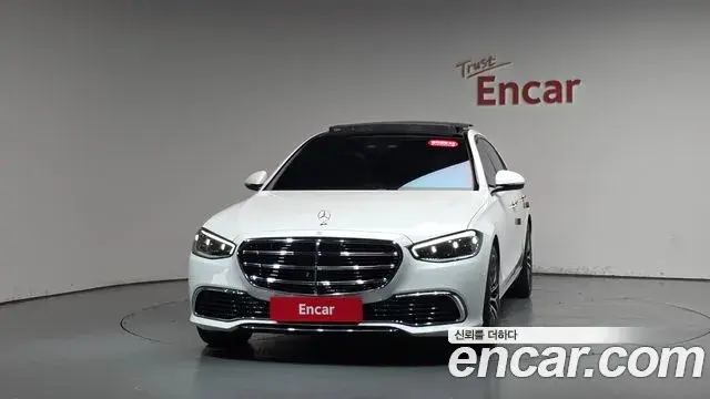 Mercedes-Benz S-Class 2024 — Фото 3/20