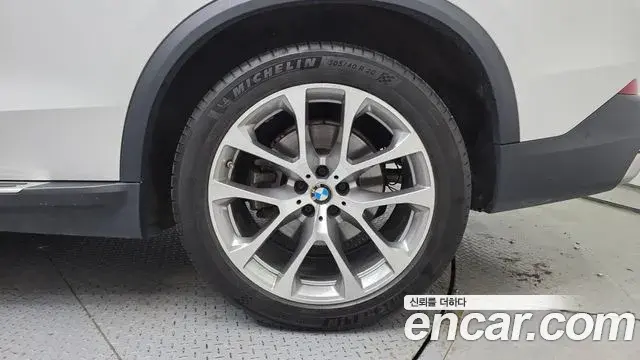 BMW X5 2021 — Şəkil 30/30