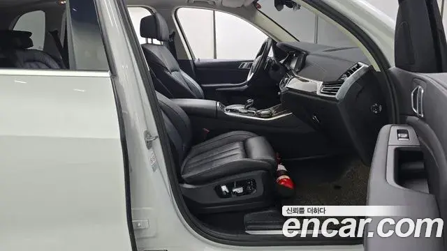 BMW X5 2021 — Şəkil 8/30
