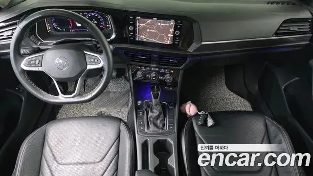 Volkswagen Jetta 2023 — Photo 18/34