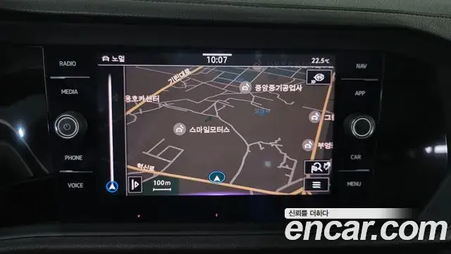 Volkswagen Jetta 2023 — Photo 15/34