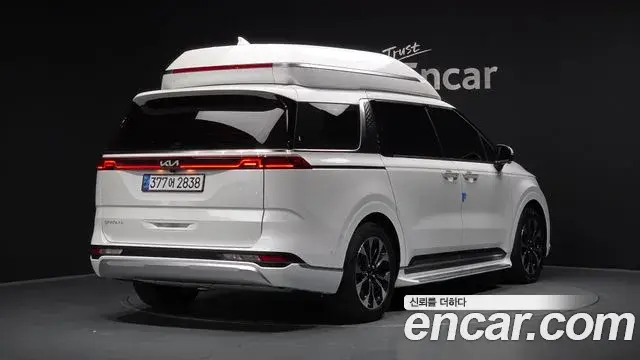 Kia Carnival 2022 — Photo 13/35