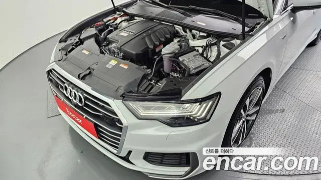 Audi A6 2023 — Photo 2/32