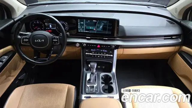 Kia Carnival 2021 — Фото 7/20