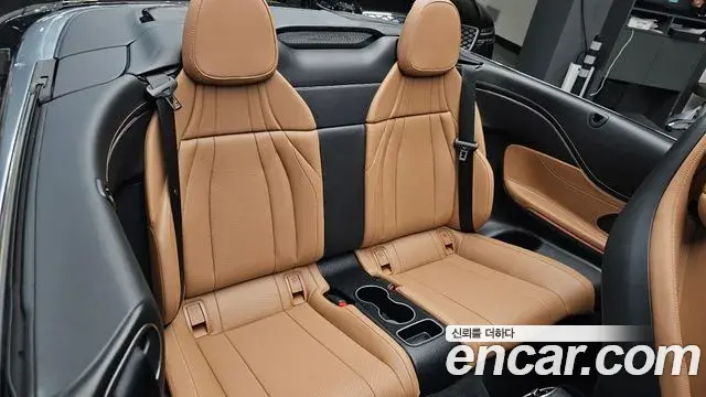 Mercedes-Benz CLE-Class 2025 — Photo 33/38