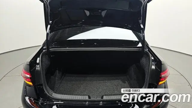 Volkswagen Jetta 2024 — Photo 16/33