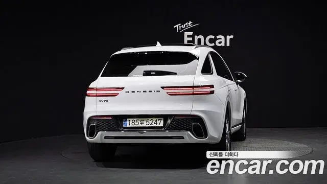 Genesis GV70 2021 — Şəkil 20/31
