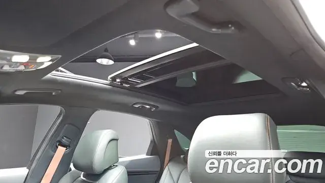 Genesis GV70 2021 — Şəkil 30/31