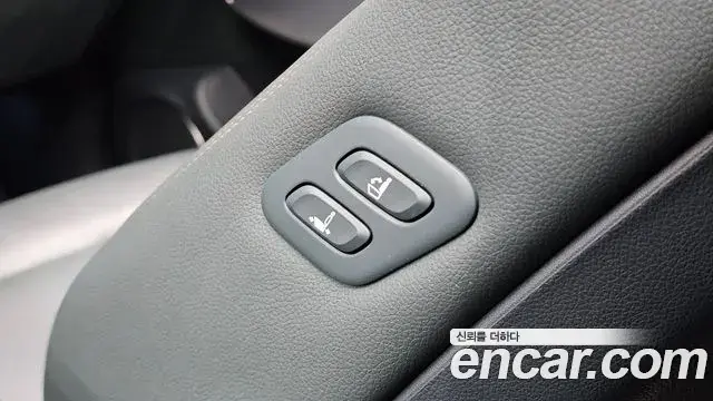 Genesis GV70 2021 — Şəkil 19/31