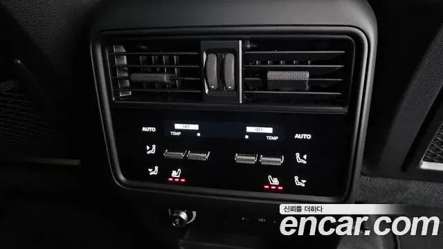 Porsche Cayenne 2025 — Фото 19/20