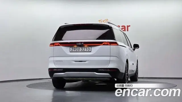 Kia Carnival 2022 — Фото 3/20