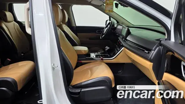 Kia Carnival 2022 — Фото 10/20