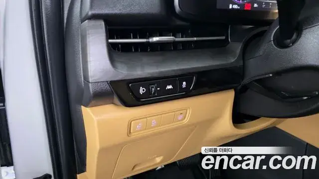 Kia Carnival 2022 — Фото 16/20