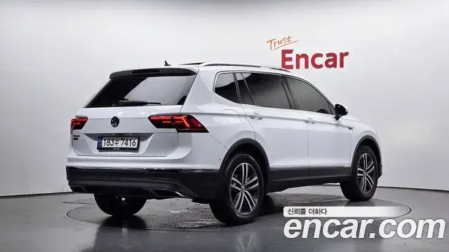 Volkswagen Tiguan Allspace 2020 — Фото 2/20