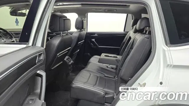 Volkswagen Tiguan Allspace 2020 — Фото 12/20