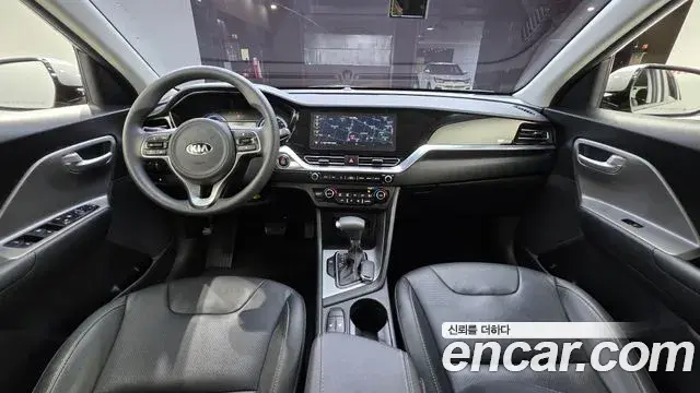 Kia Niro 2019 — Şəkil 7/20
