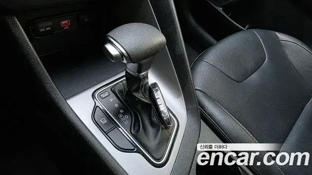 Kia Niro 2019 — Şəkil 9/20