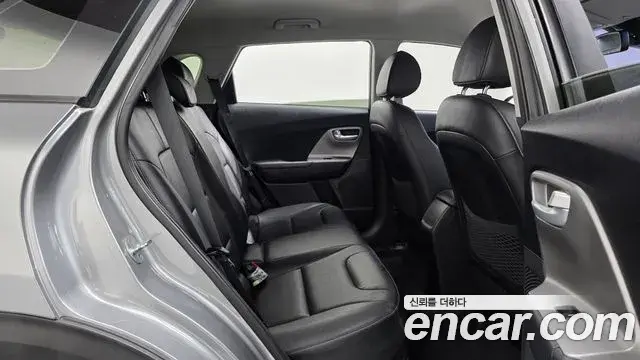 Kia Niro 2019 — Şəkil 11/20