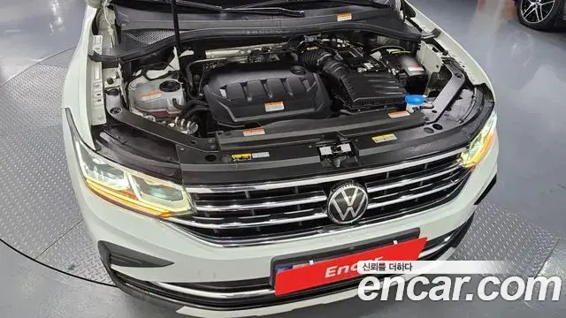 Volkswagen Tiguan 2022 — Photo 4/20