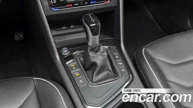 Volkswagen Tiguan 2022 — Photo 17/20