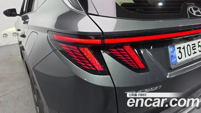 Hyundai Tucson Hybrid 2021 — Photo 16/35