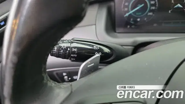 Hyundai Tucson Hybrid 2021 — Photo 23/35