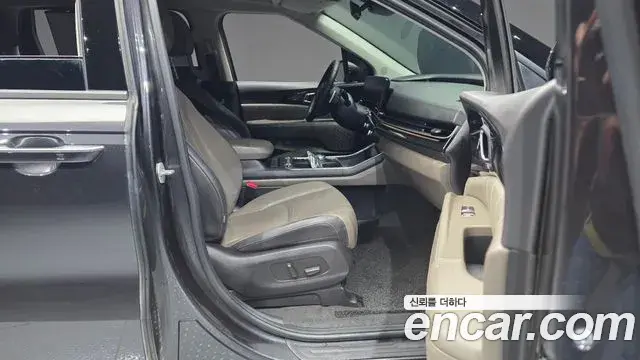 Kia Carnival 2024 — Photo 17/20
