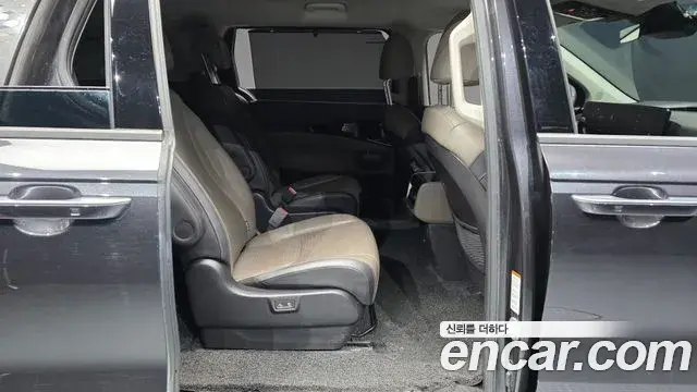 Kia Carnival 2024 — Photo 5/20