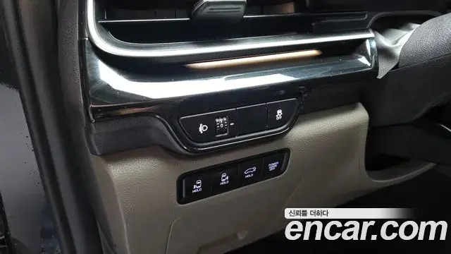 Kia Carnival 2024 — Photo 9/20