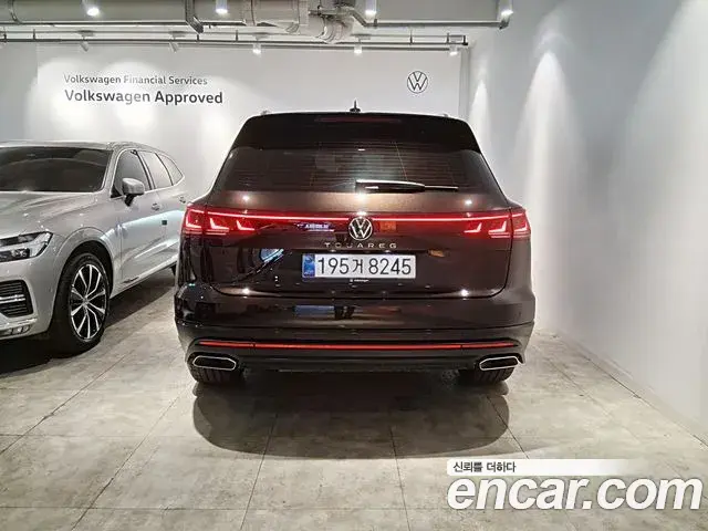 Volkswagen Touareg 2024 — Şəkil 14/15