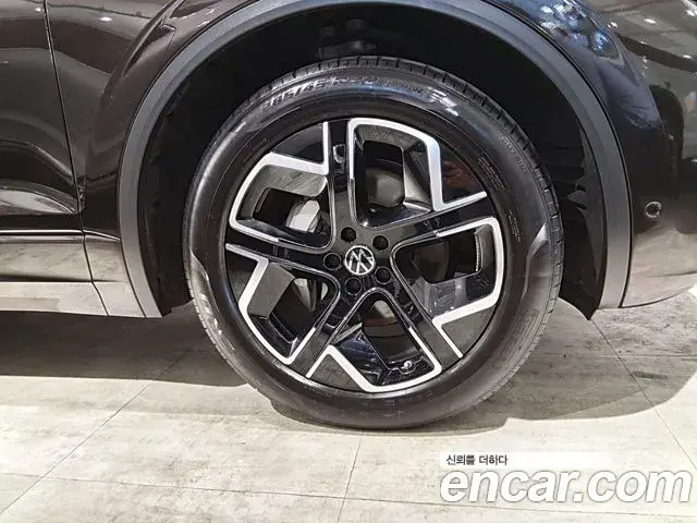 Volkswagen Touareg 2024 — Şəkil 12/15