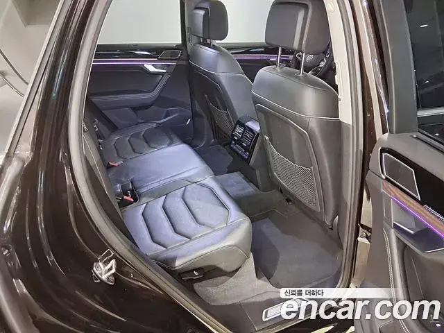 Volkswagen Touareg 2024 — Şəkil 7/15
