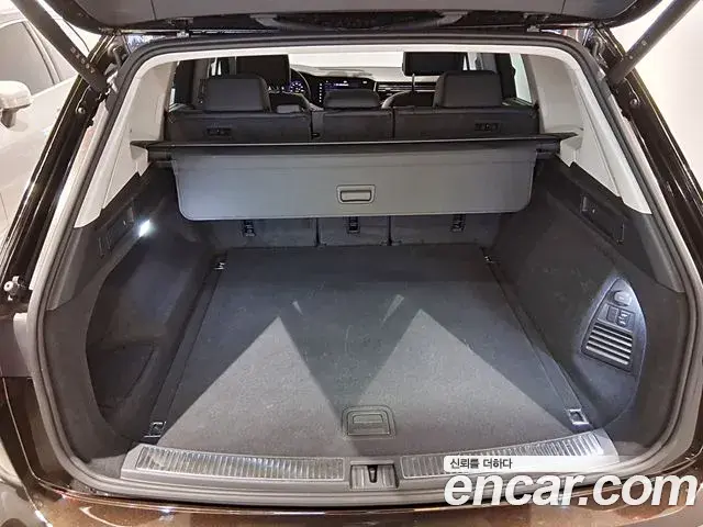 Volkswagen Touareg 2024 — Şəkil 13/15
