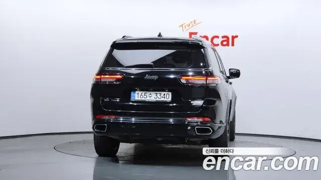 Jeep Grand Cherokee 2021 — ფოტო 9/20