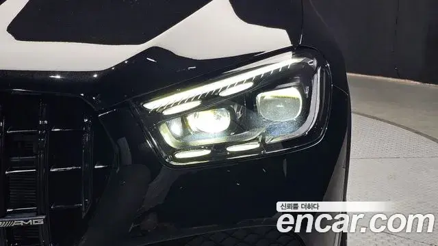 Mercedes-Benz GLE-Class 2025 — Photo 25/32