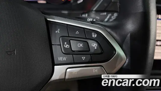 Volkswagen Tiguan Allspace 2022 — ფოტო 16/35
