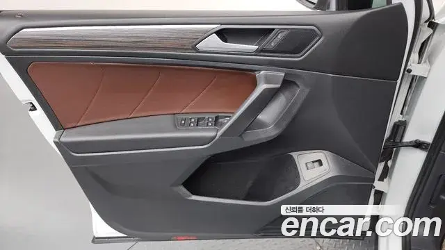 Volkswagen Tiguan Allspace 2022 — ფოტო 24/35