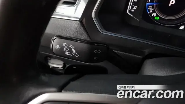 Volkswagen Tiguan Allspace 2022 — ფოტო 11/35